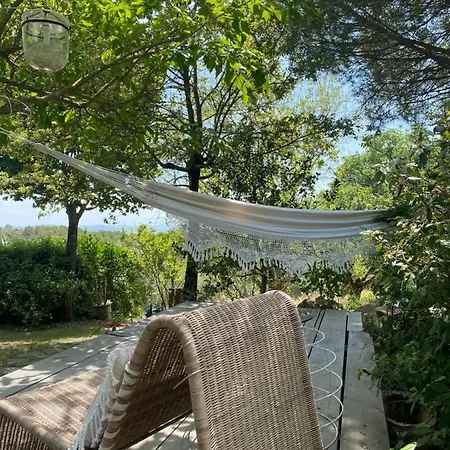 Дом отдыха Casa Intera Giardino E Piscina *