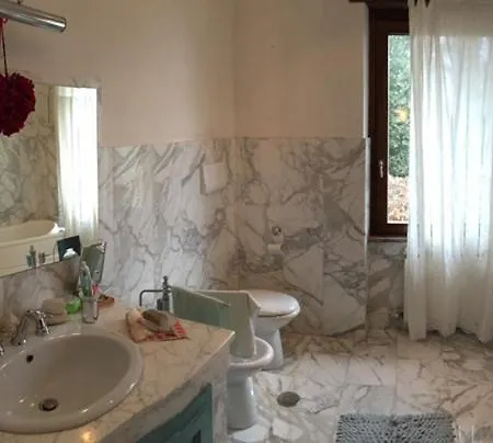 Дом отдыха Casa Intera Giardino E Piscina Туоро-суль-Тразимено